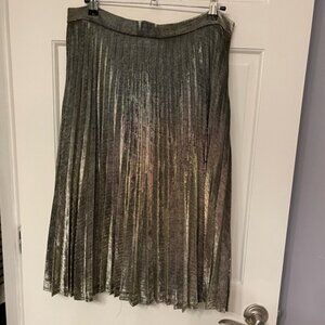 Metallic Pleated Skirt